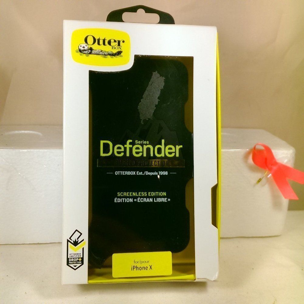 OTTER BOX CELL PHONE HOLDER SCREENLESS EDITION NWT